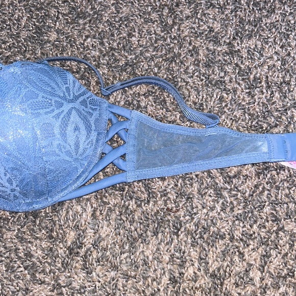 PINK Victoria’s secret 32C push-up bra - Picture 2 of 4